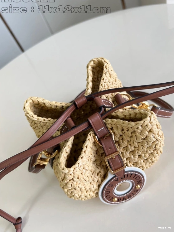PURSE NOÉ VUITTON LOUIS 0822